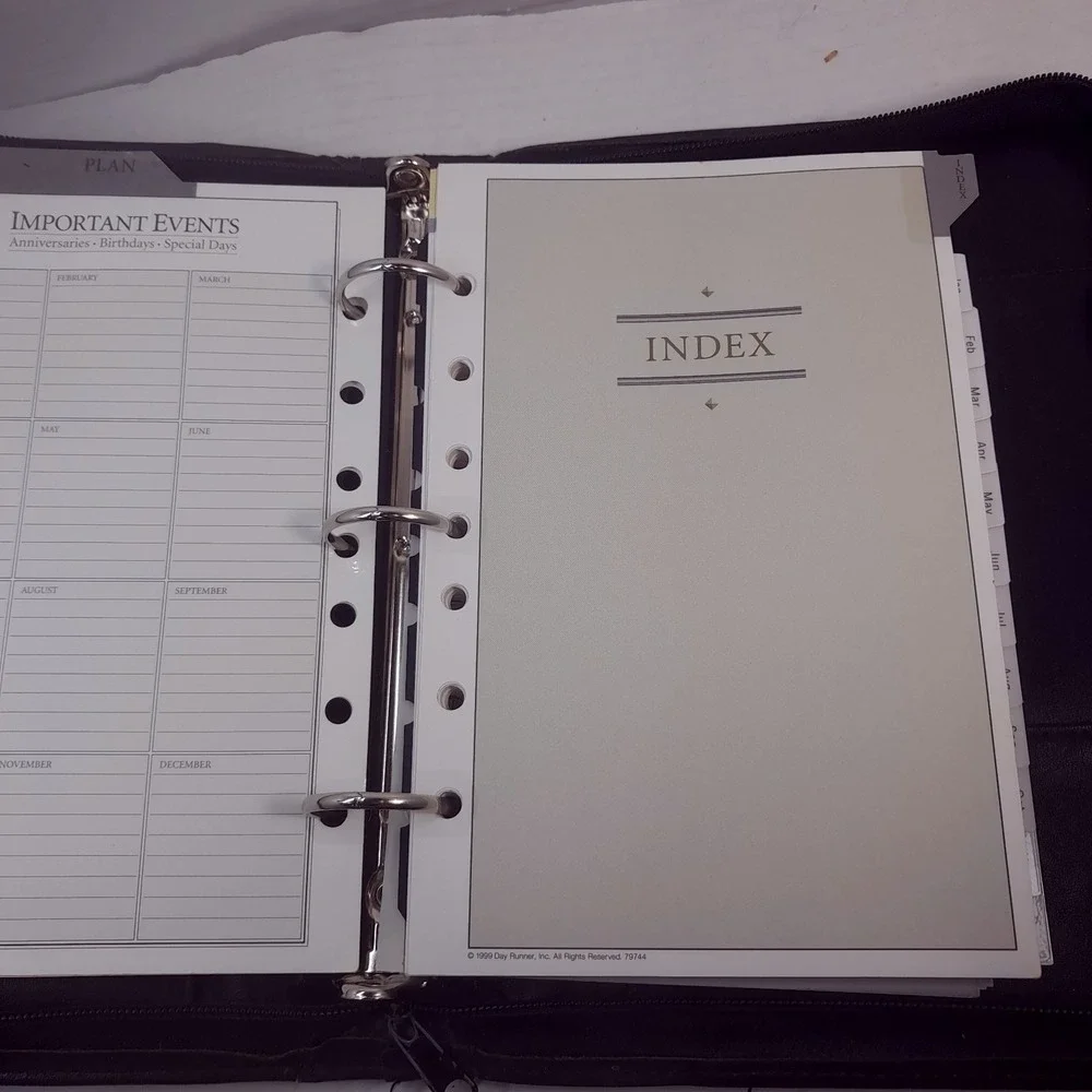 Day Runner Pro Business System Binder Planner Black 3-Ring Organizer & inserts